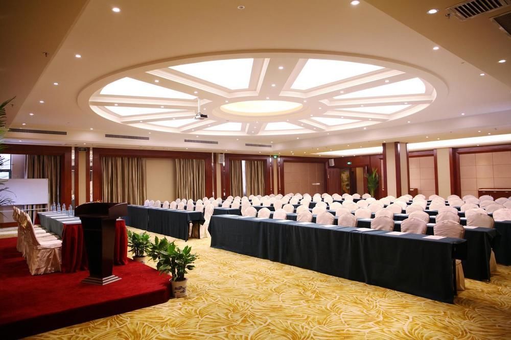 Jinhu Hotel Nanchang  Zewnętrze zdjęcie